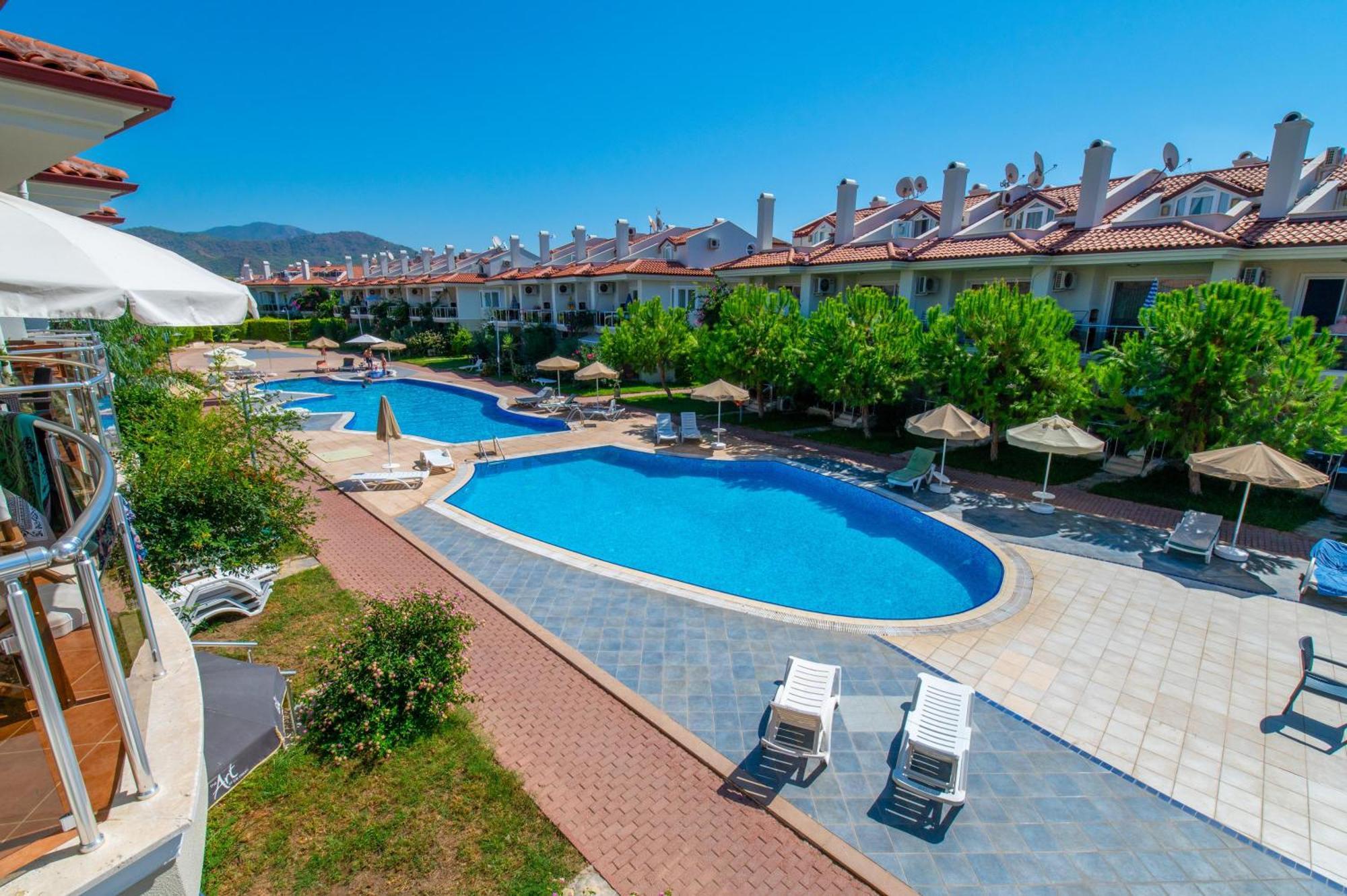 Sunset Beach Villas And Apartments Fethiye Esterno foto