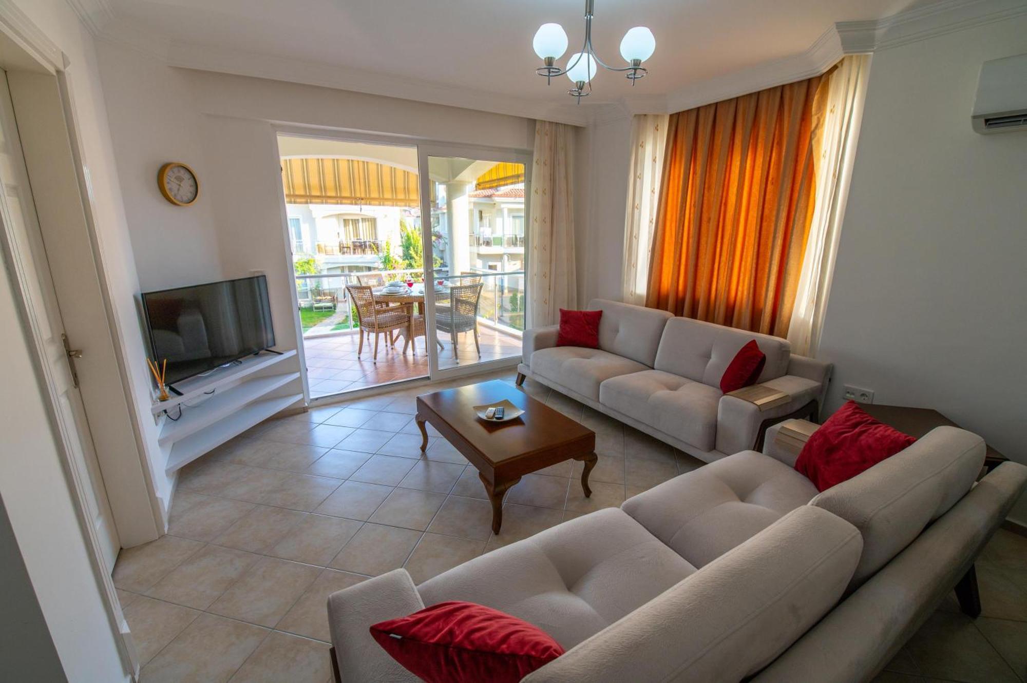 Sunset Beach Villas And Apartments Fethiye Esterno foto